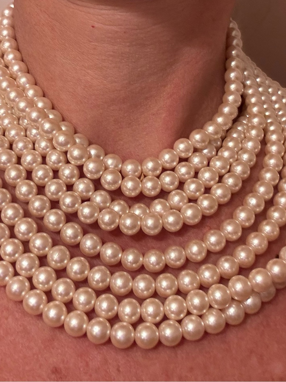 Classic midcentury vintage Pearl Multi-Strand Necklace